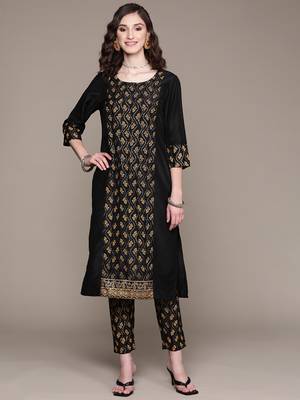 Black printed crepe kurta sets 1