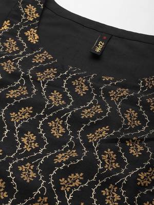 Black printed crepe kurta sets 4
