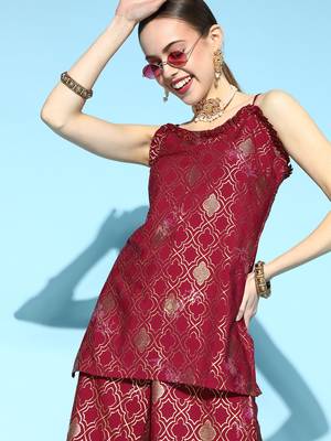 Maroon printed crepe kurta sets 4