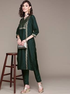 Green printed art silk kurta sets 5