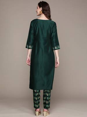 Green printed art silk kurta sets 3