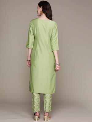 Green printed art silk kurta sets 3