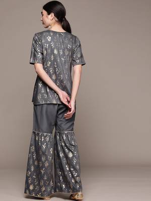 Grey printed art silk kurta sets 3