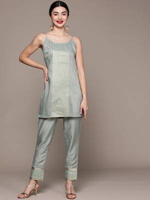 Grey printed art silk kurta sets 1
