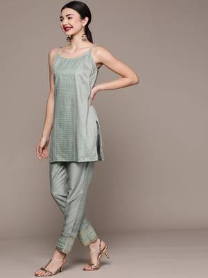 Grey printed art silk kurta sets 2