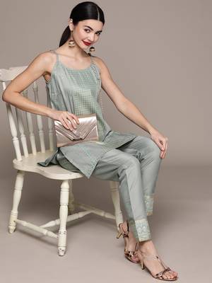 Grey printed art silk kurta sets 5