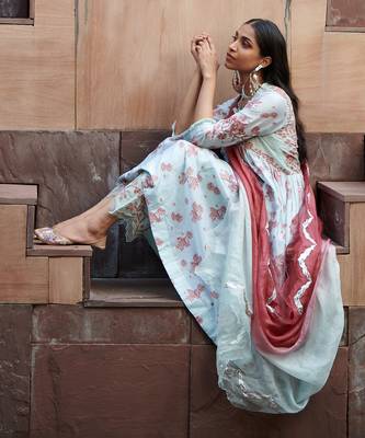 Gulab Ivory And Maroon Cotton Kurta-Sets 4