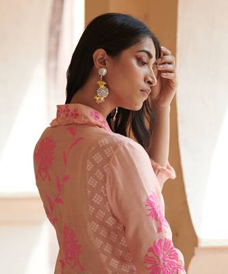 Jharokha Peach And Bright Pink Kurta-Sets 6
