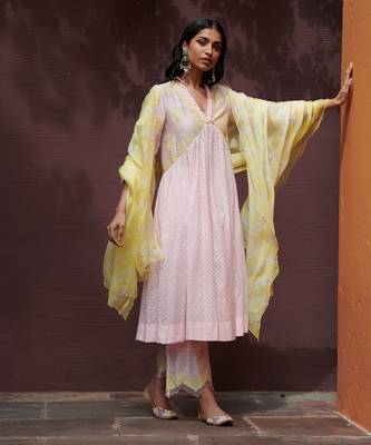 Gulmohar Pale Pink And Yellow Kurta-Sets  5