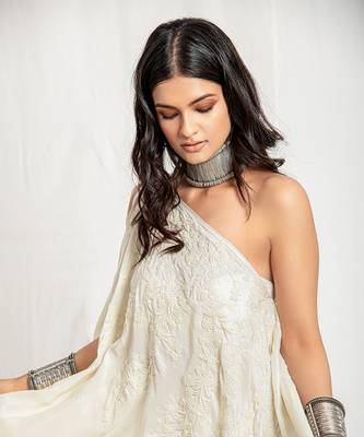 Ivory Naaz Kaftan Set 5