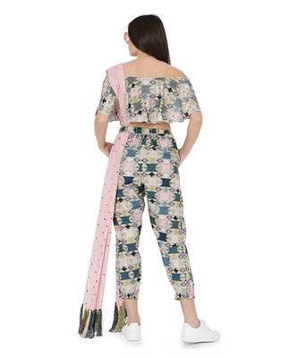 Green Colour Printed Cotton Rayon Off Shoulder Top with Jogger Pant and Rose Pink Colour Mukaish Abu Thai Dupatta 3