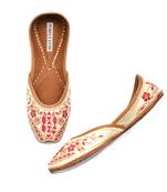 Mirror Embroidered Women Punjabi Jutti
