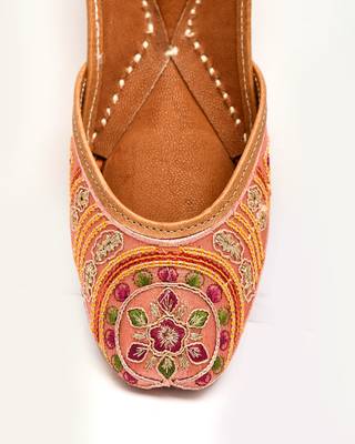 Peach Pastel Embroidered Women Juttis 4