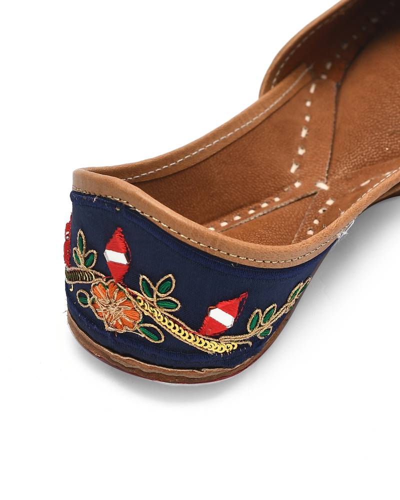 Black Multi-color Embroidered Juttis for Women