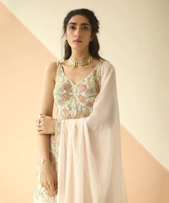 Offwhite Heavy Jaal Kurti Sharara With Border Dupatta 4