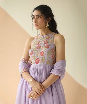 Lavender Heavy Yoke Peplum Gharara With Cutwork Border Dupatta 5