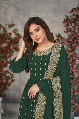 Dark-green embroidered georgette salwar 3