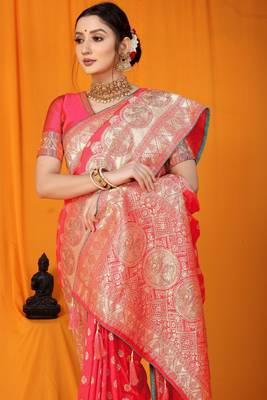Peach woven kanchipuram silk saree with blouse 3