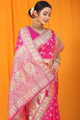 Pink woven kanchipuram silk saree with blouse 4