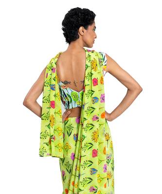 Green Crepe Plain Saree With Blouse 8