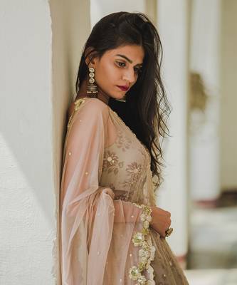 Cream Floral Lehenga set 10