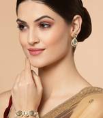 Gold pearl jewellery