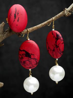 Red pearl jewellery 2