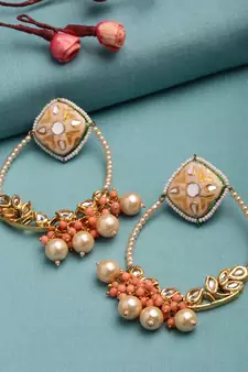 Pink pearl earrings