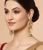 Gold pearl earrings