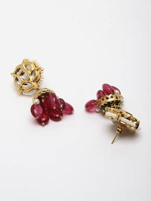 Red pearl earrings 4