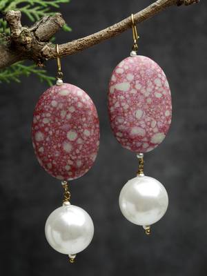 Pink pearl earrings 2