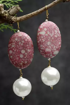 Pink pearl earrings