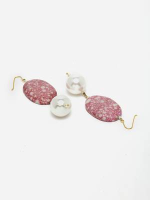 Pink pearl earrings 4