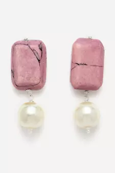 Pink pearl earrings