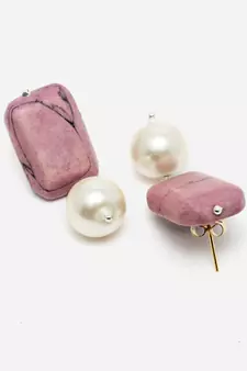 Pink pearl earrings