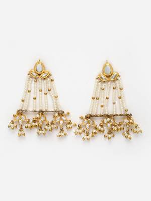 Gold pearl earrings 3