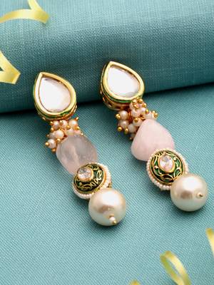 Green pearl earrings 2