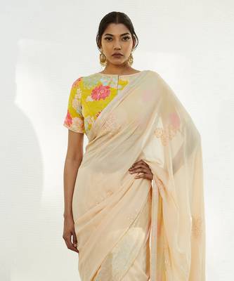 Light Peach Saree Set 10