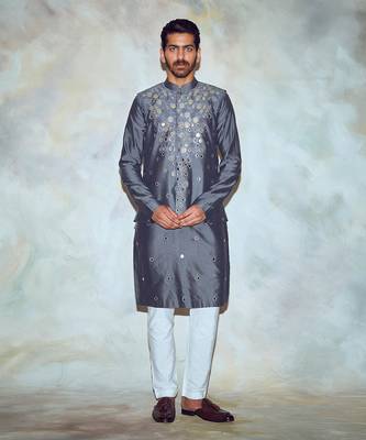 Grey Kurta And Bundy 4