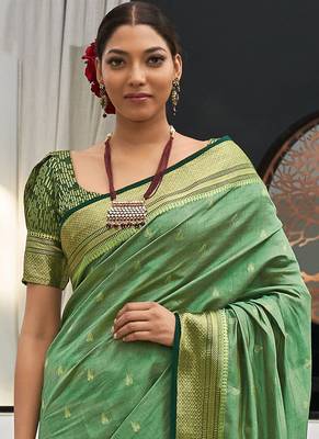 Green Silk Weaving Jacquard Designer Saree 2