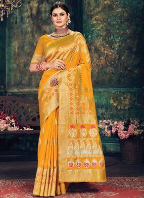 Yellow Banarasi Silk Weaving Jacquard Designer Saree 1