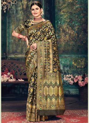 Black Banarasi Silk Weaving Jacquard Designer Saree 1