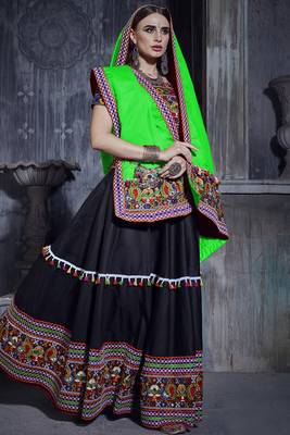 Black embroidered art silk semi stitched lehenga 1