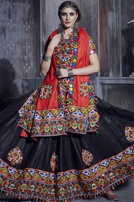 Black embroidered art silk semi stitched lehenga 1