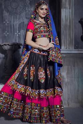 Pink embroidered art silk semi stitched lehenga 2