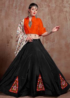 Black embroidered art silk semi stitched lehenga 2