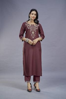 ASHWATH Maroon Embroidery Straight Kurta With Pant Set 2