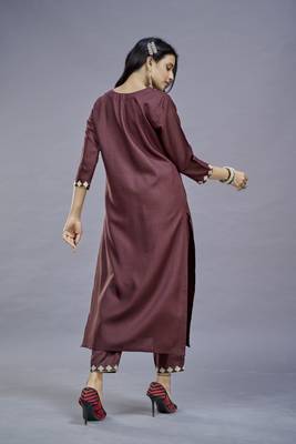 ASHWATH Maroon Embroidery Straight Kurta With Pant Set 3