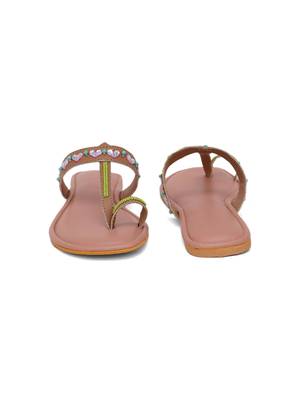 Embroidery Beige Little Heart Kohlapuri  4