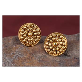 Gold earrings 2